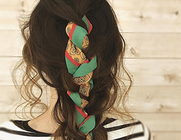 スカーフアレンジ